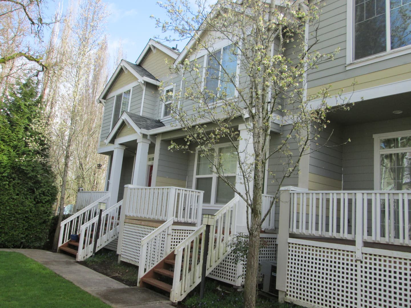 Beaverton Townhome: 15921 SW Mortondale Lane