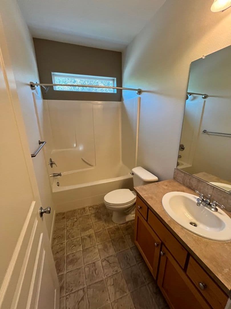 Beaverton Condo: 10308 SW Hollyridge Lane