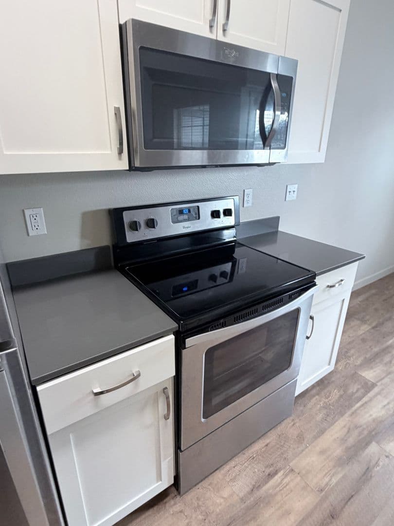King City Apartment: 13060 SW Dickson Street