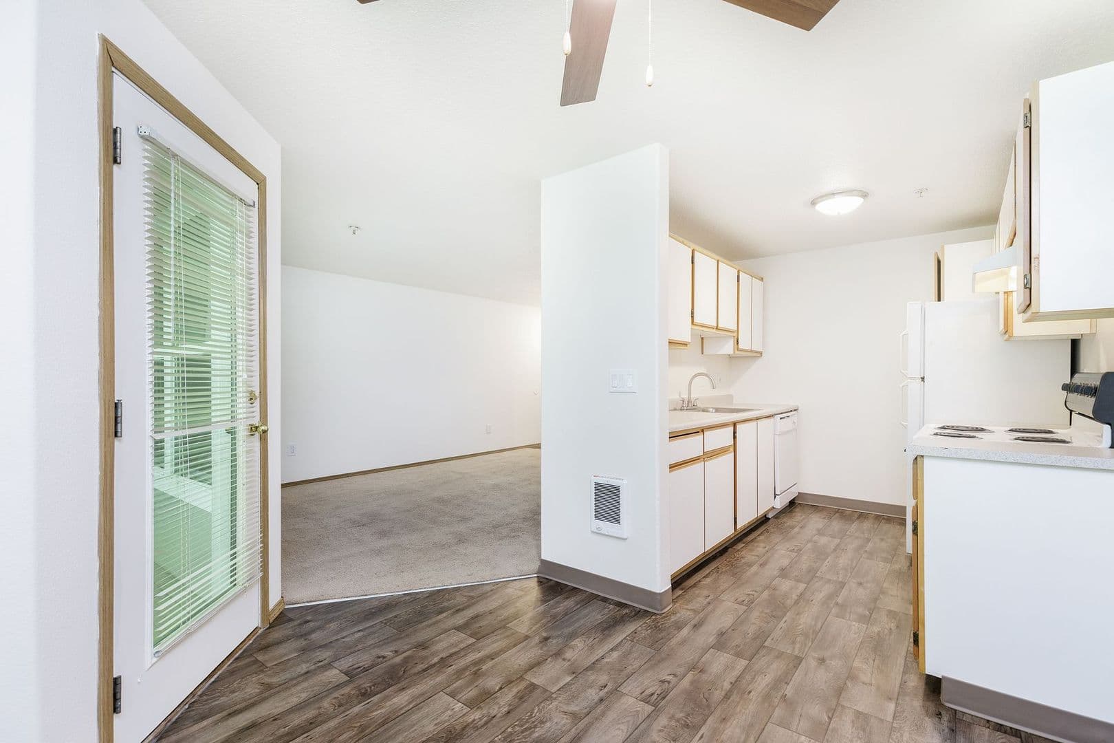 Aloha Apartment: 18619 SW McClarey Dr.
