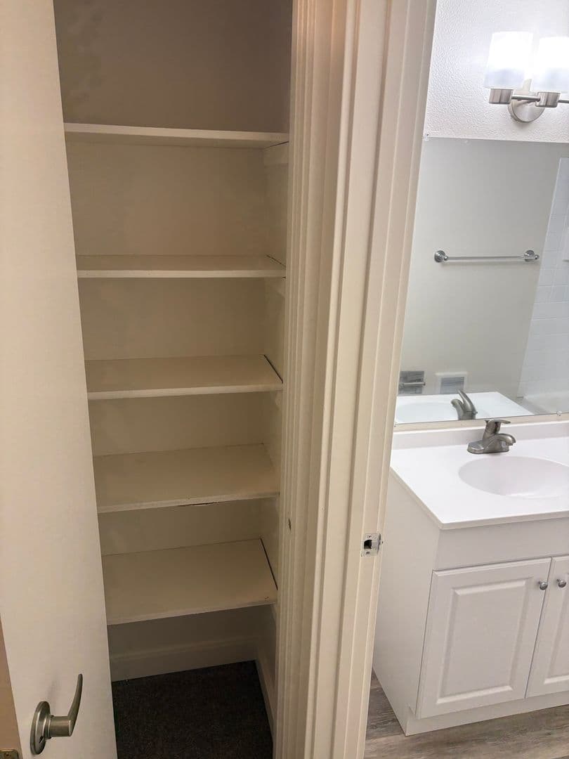 Tigard Apartment: 7582 SW Hunziker Road