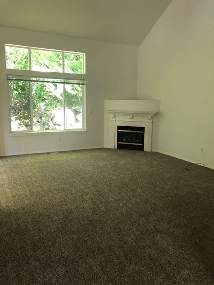 Tigard House: 13050 SW Creekshire Drive