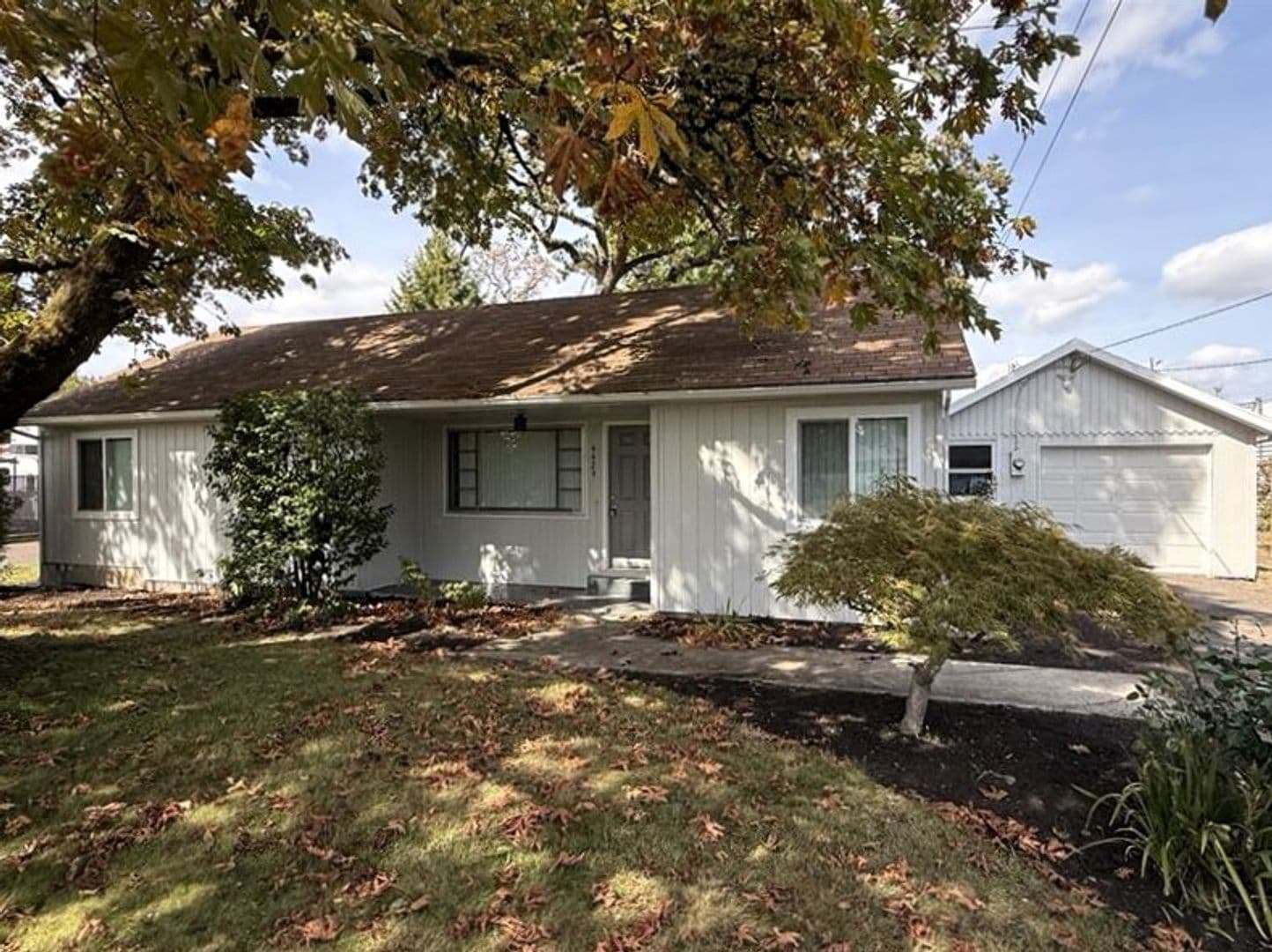 Hillsboro House: 4429 SE Witchhazel Road