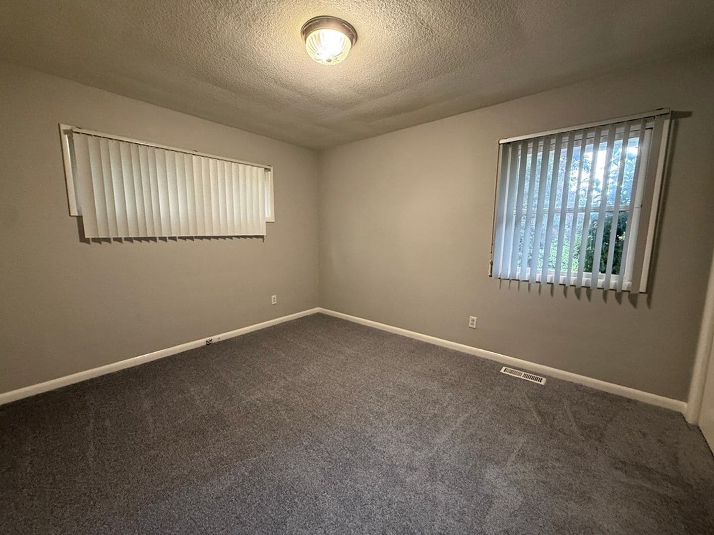 Portland House: 6542 SW Seymour Street