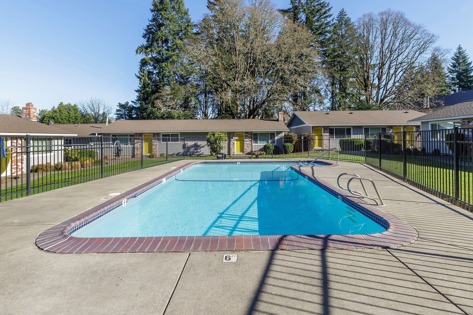 Aloha Apartment: 18850 SW Farmington Rd.