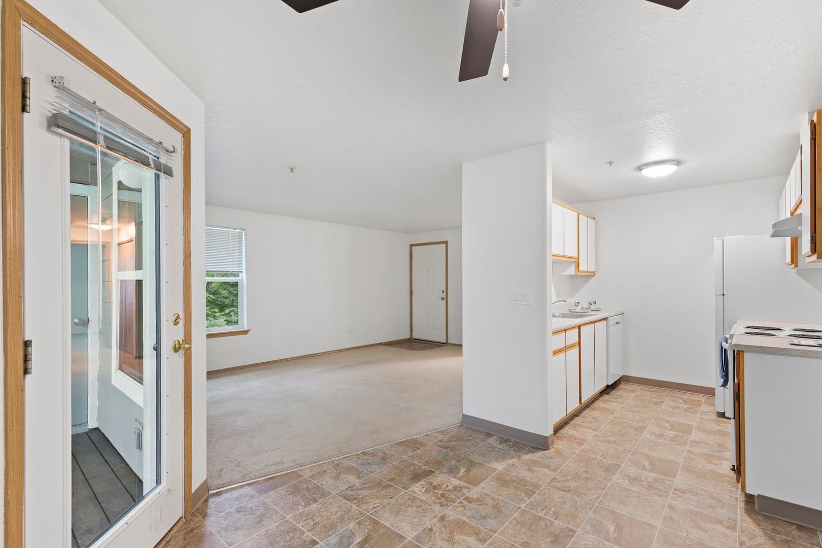 Aloha Apartment: 18619 SW McClarey Dr.