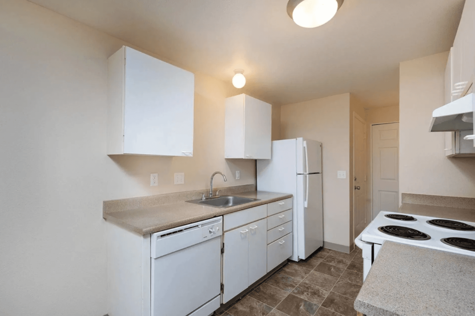 Milwaukie Apartment: 3624 SE Westview Ave.