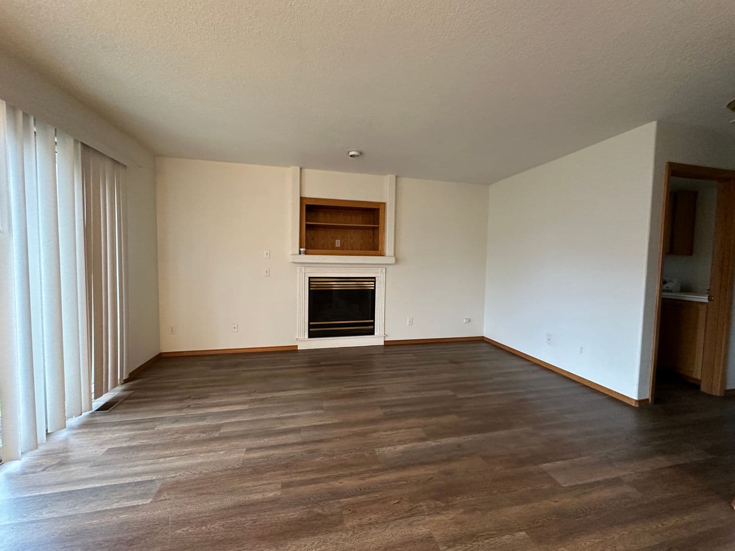 Tigard House: 13042 SW Mayview Way