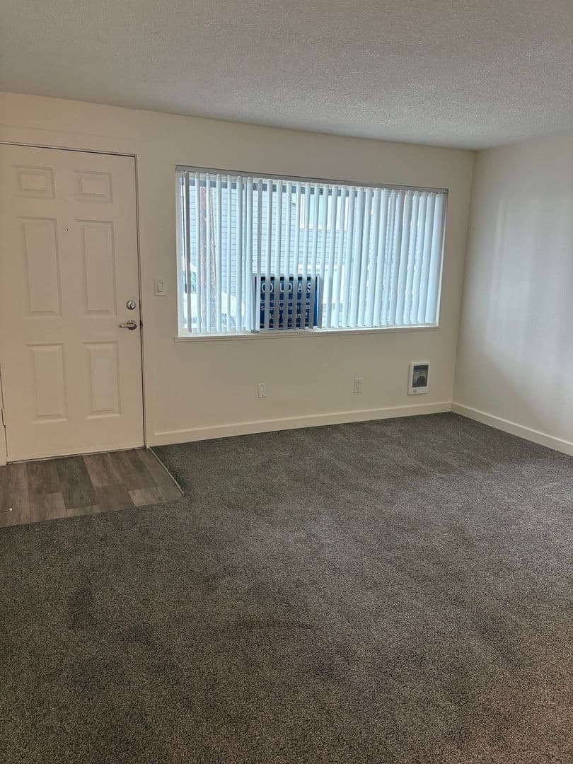 Tigard Apartment: 7582 SW Hunziker Road