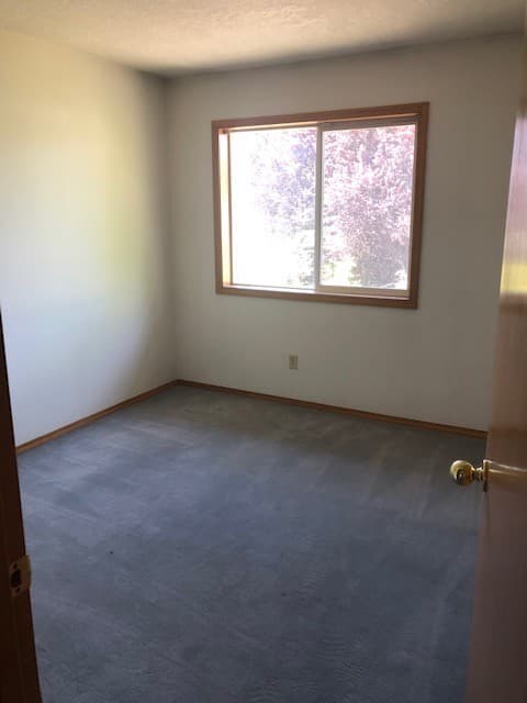 Hillsboro Townhome: 4221 SE Oak Street