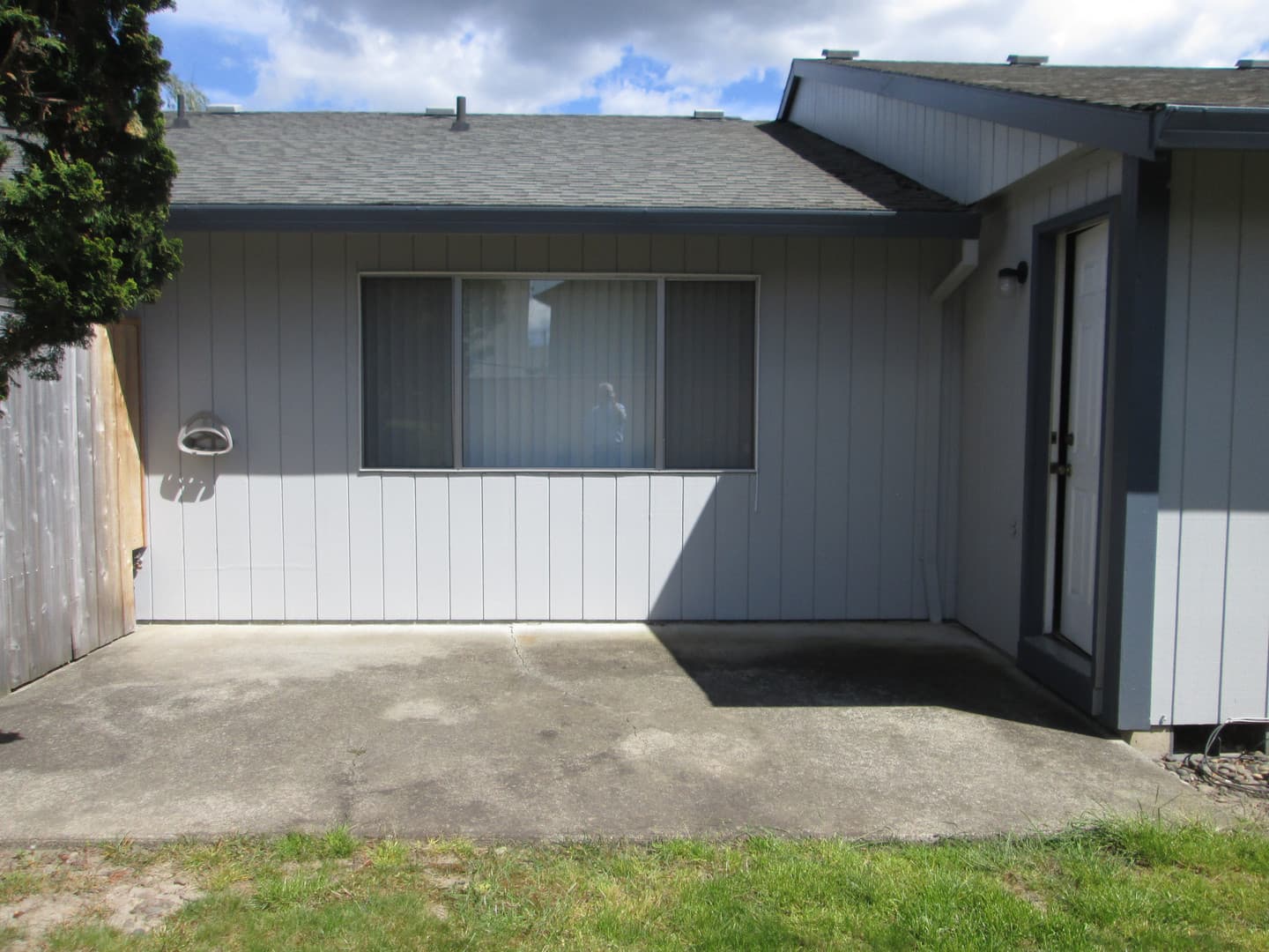 Hillsboro Condo: 2425 SE 53rd Ave