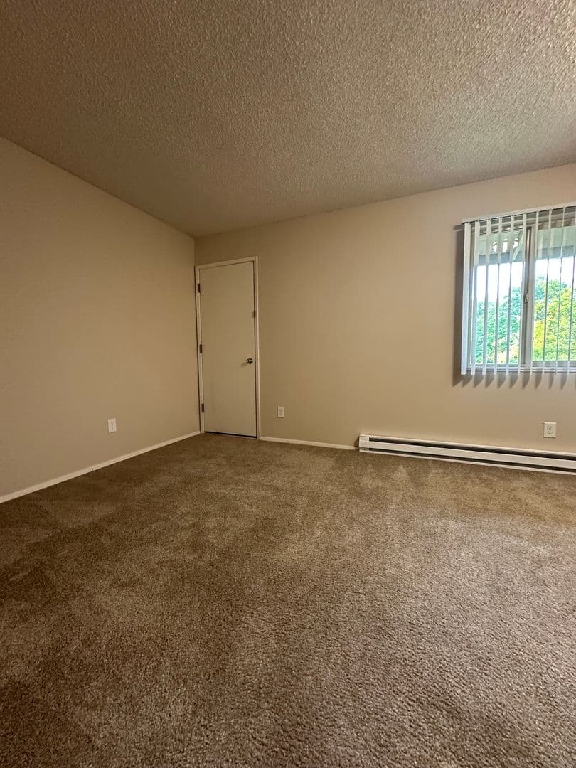 Milwaukie Apartment: 2311 SE Courtney Ave.