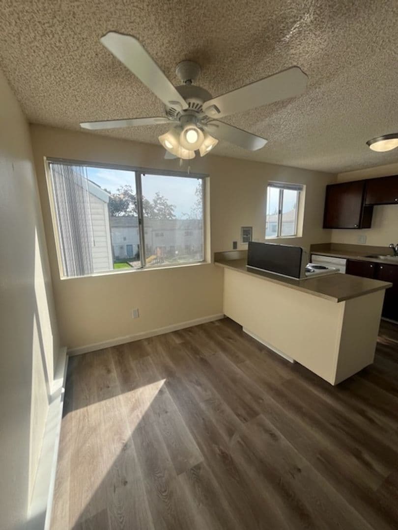 West Linn Apartment: 1777 Maple Street