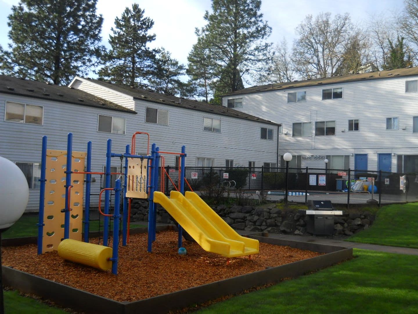 West Linn Apartment: 1777 Maple Street