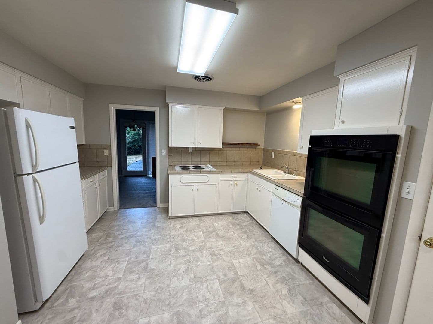 Portland House: 6542 SW Seymour Street