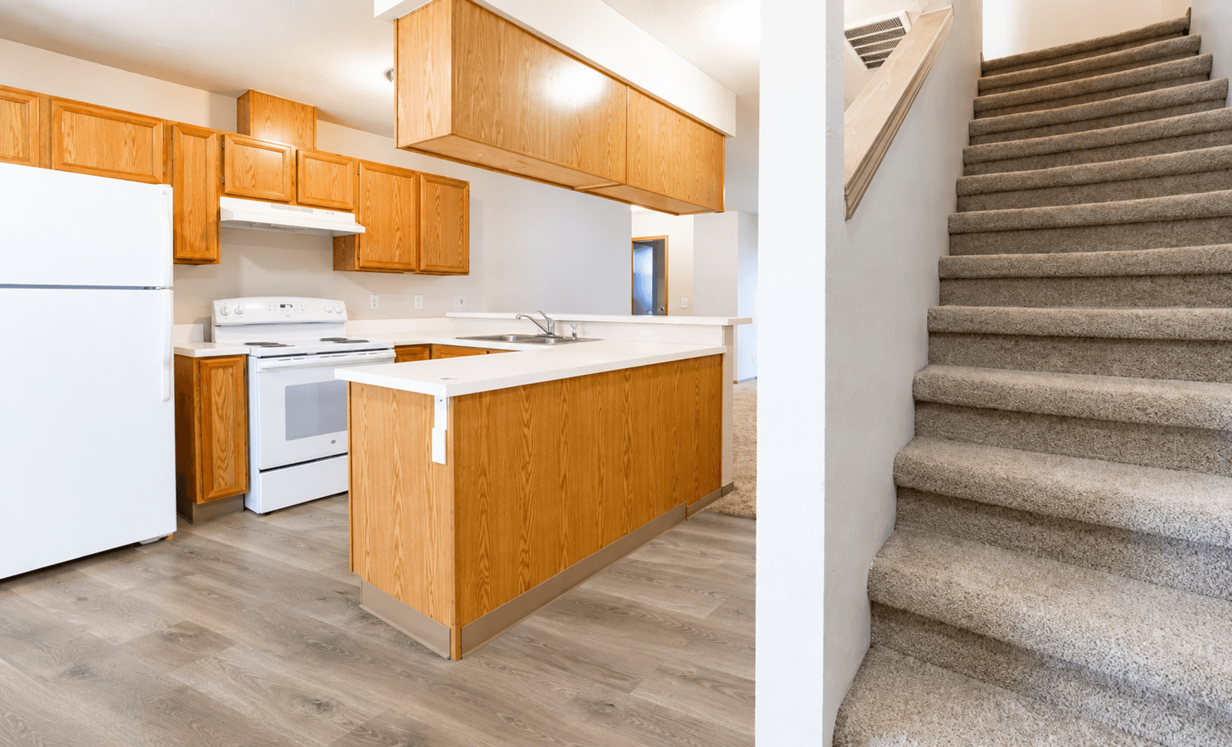 Milwaukie Apartment: 18304 SE Abernethy Ln.