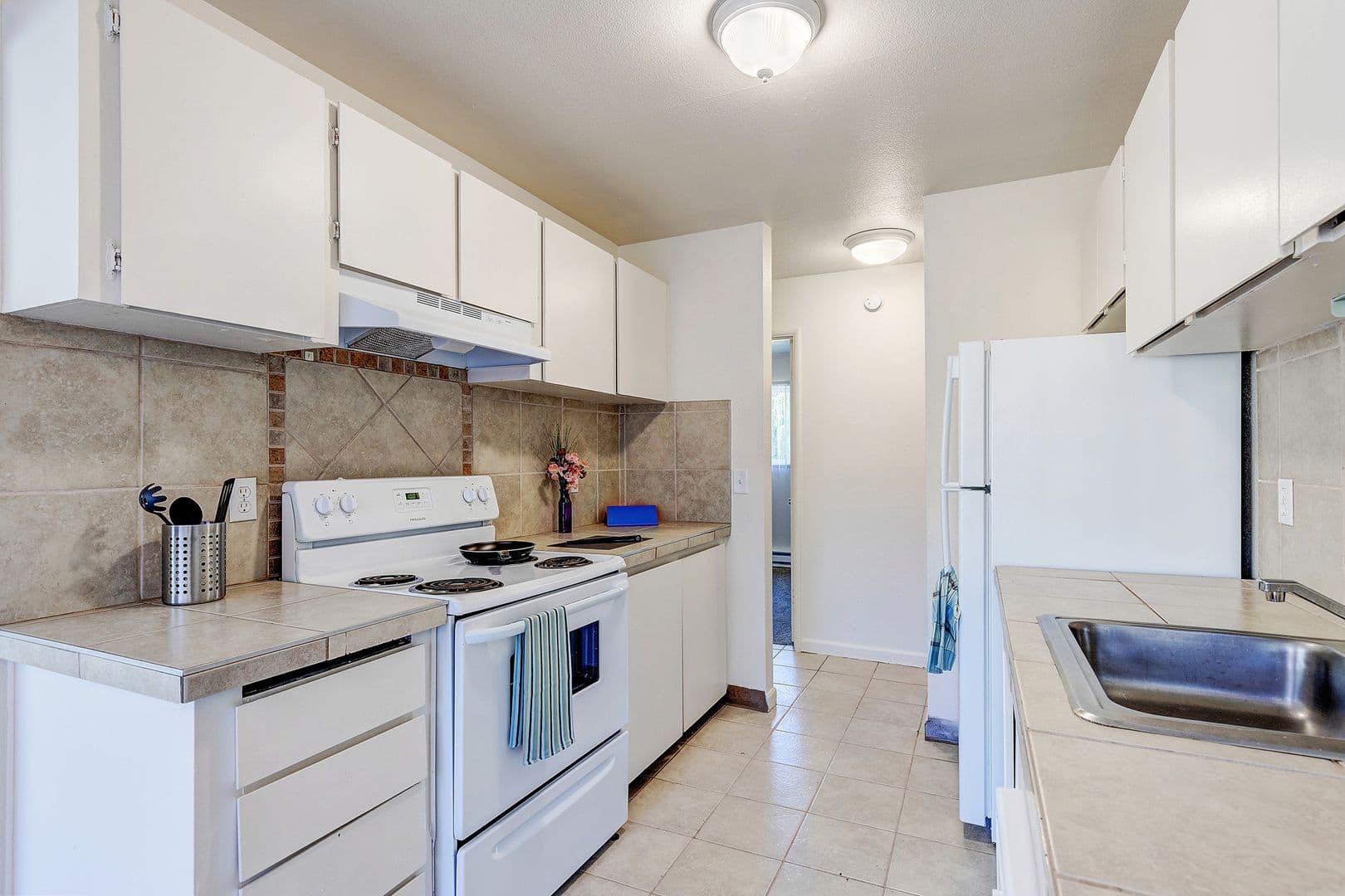 Beaverton Apartment: 17700 SW Shaw St.