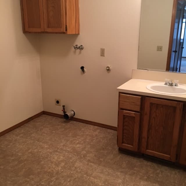 Beaverton House: 17545 NW Woodmere Court