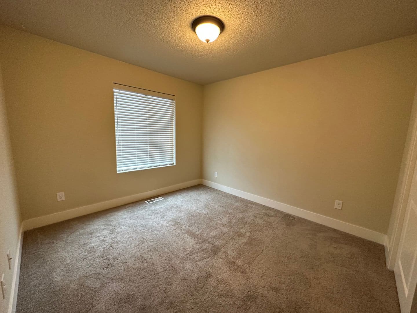 Sherwood House: 17157 SW Jean Louise Road