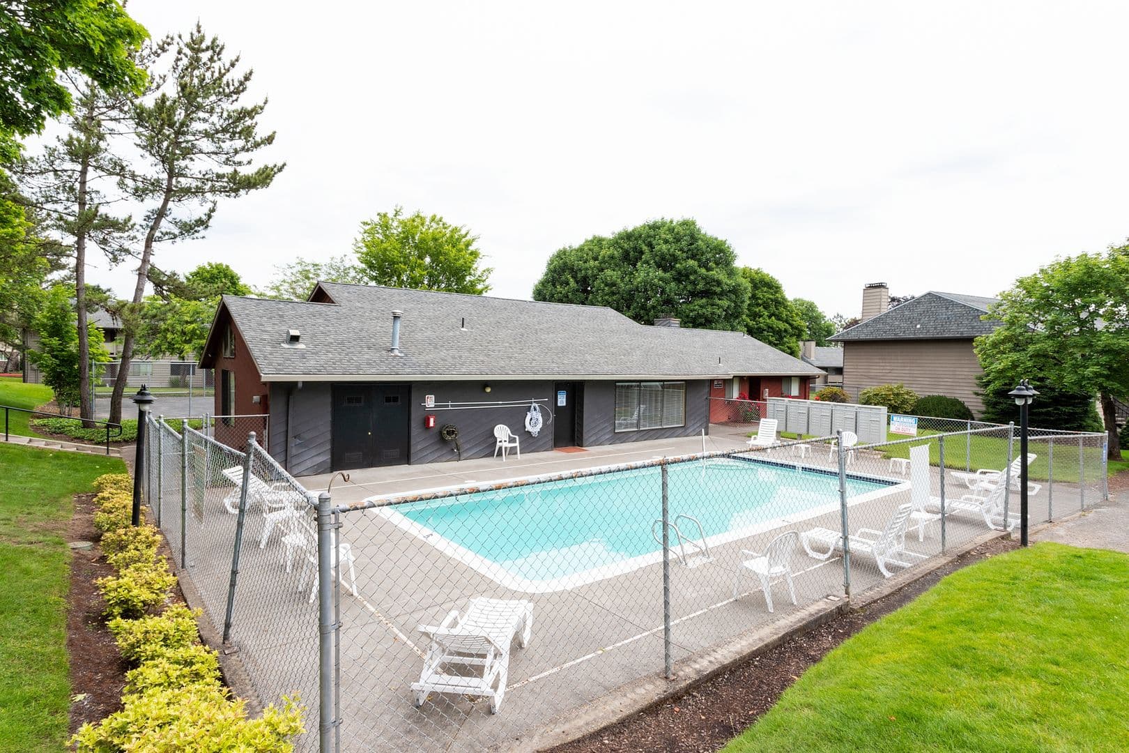 Beaverton Apartment: 9900 SW Conestoga Dr