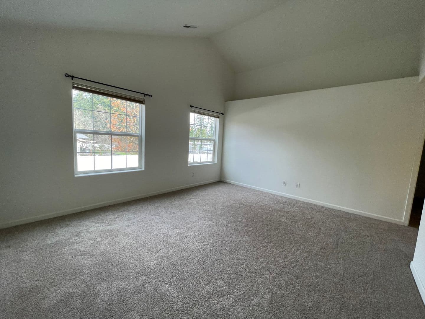 Hillsboro House: 5736 NE Hidden Creek Drive