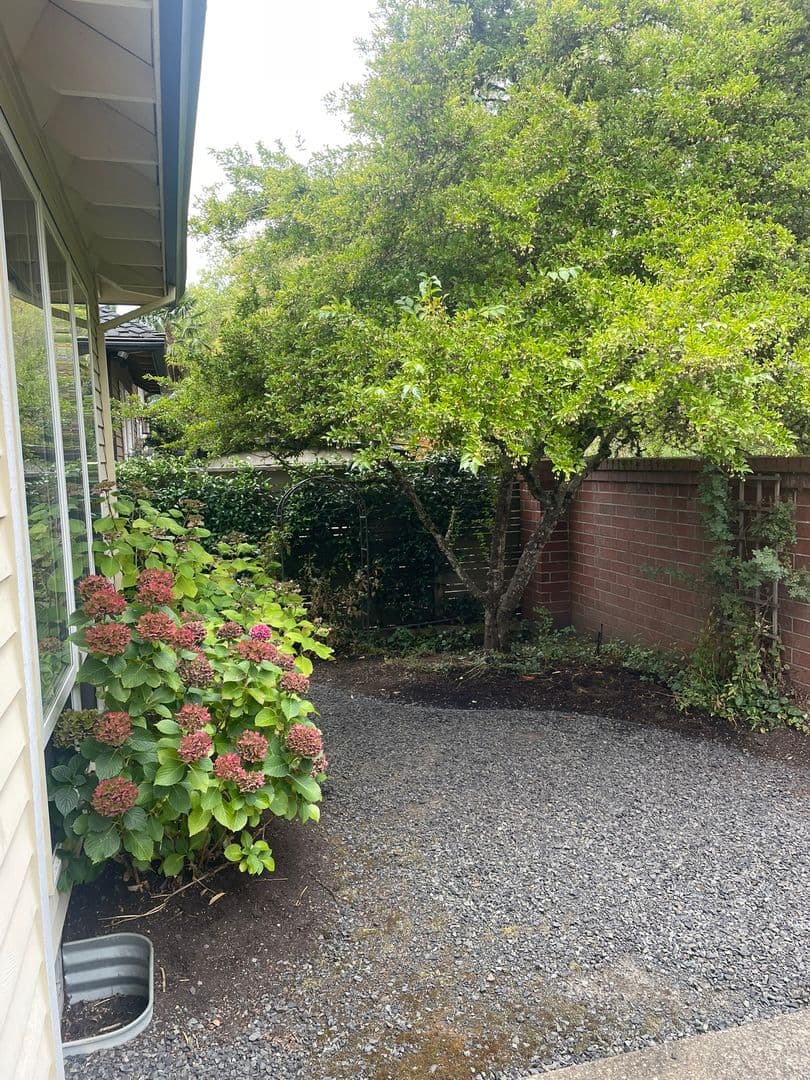 Portland House: 16127 NW Birdie Lane