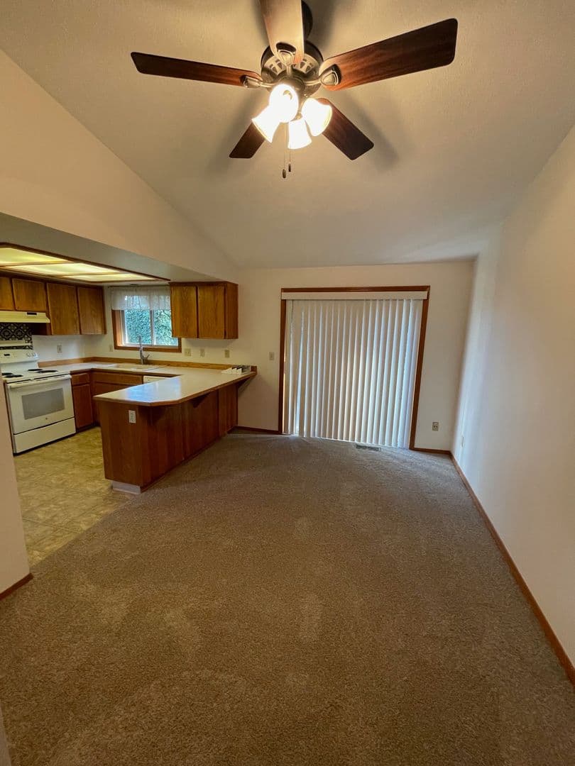 Portland House: 11032 SW 47th Avenue