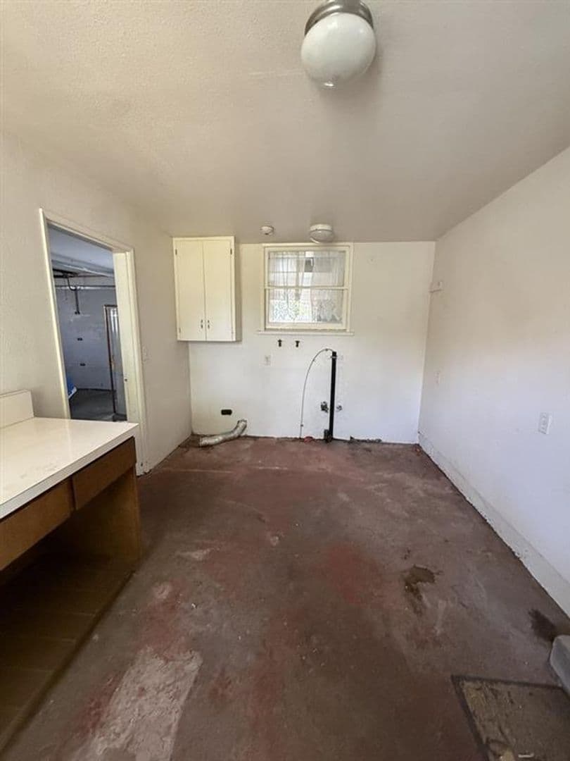 Hillsboro House: 4429 SE Witchhazel Road