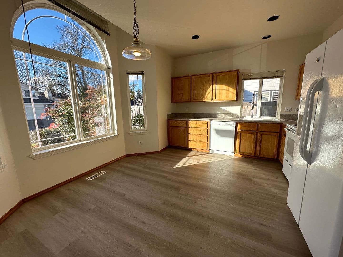 Beaverton House: 1482 SW 204th Avenue