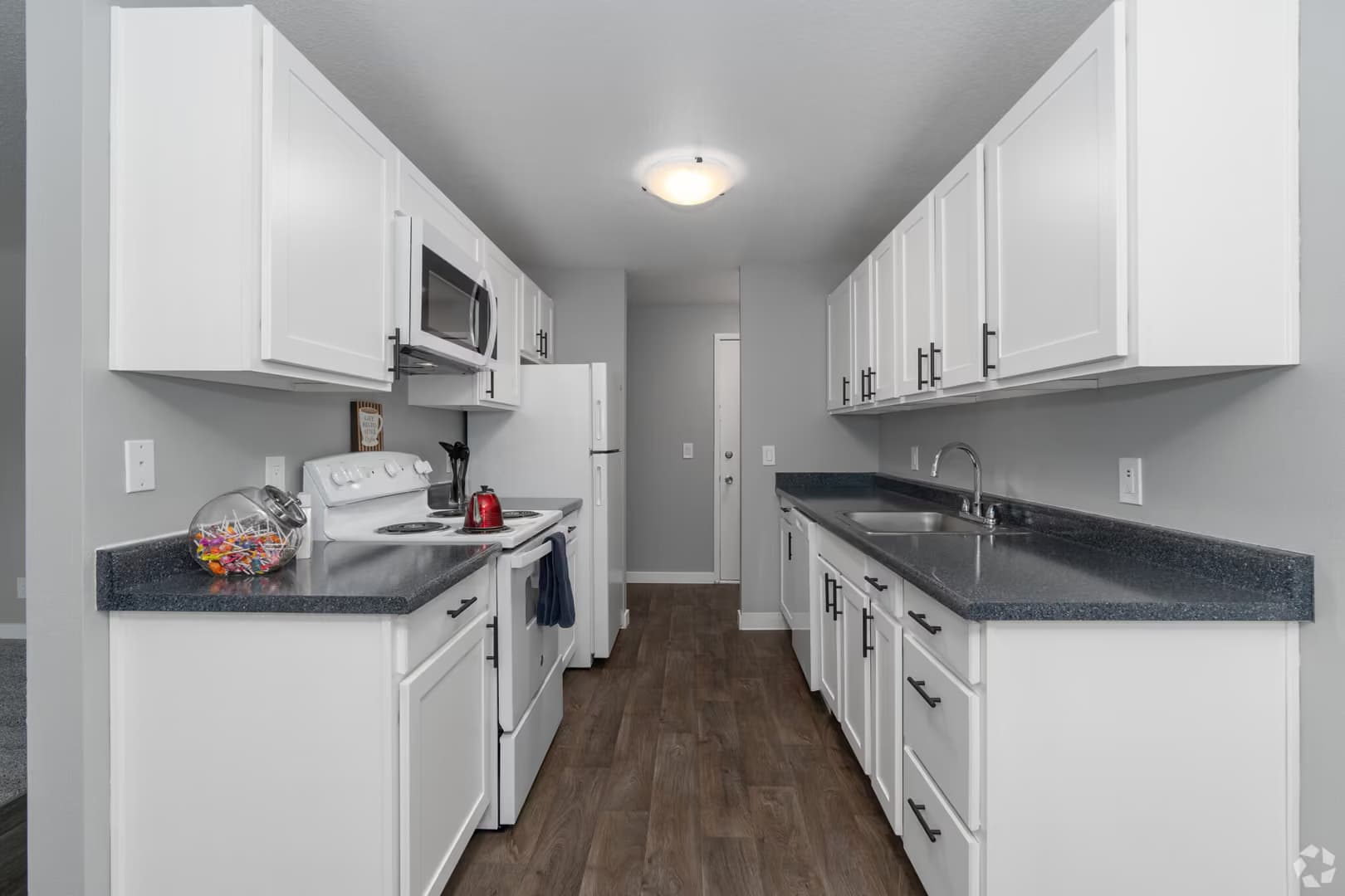 Beaverton Apartment: 9900 SW Conestoga Dr