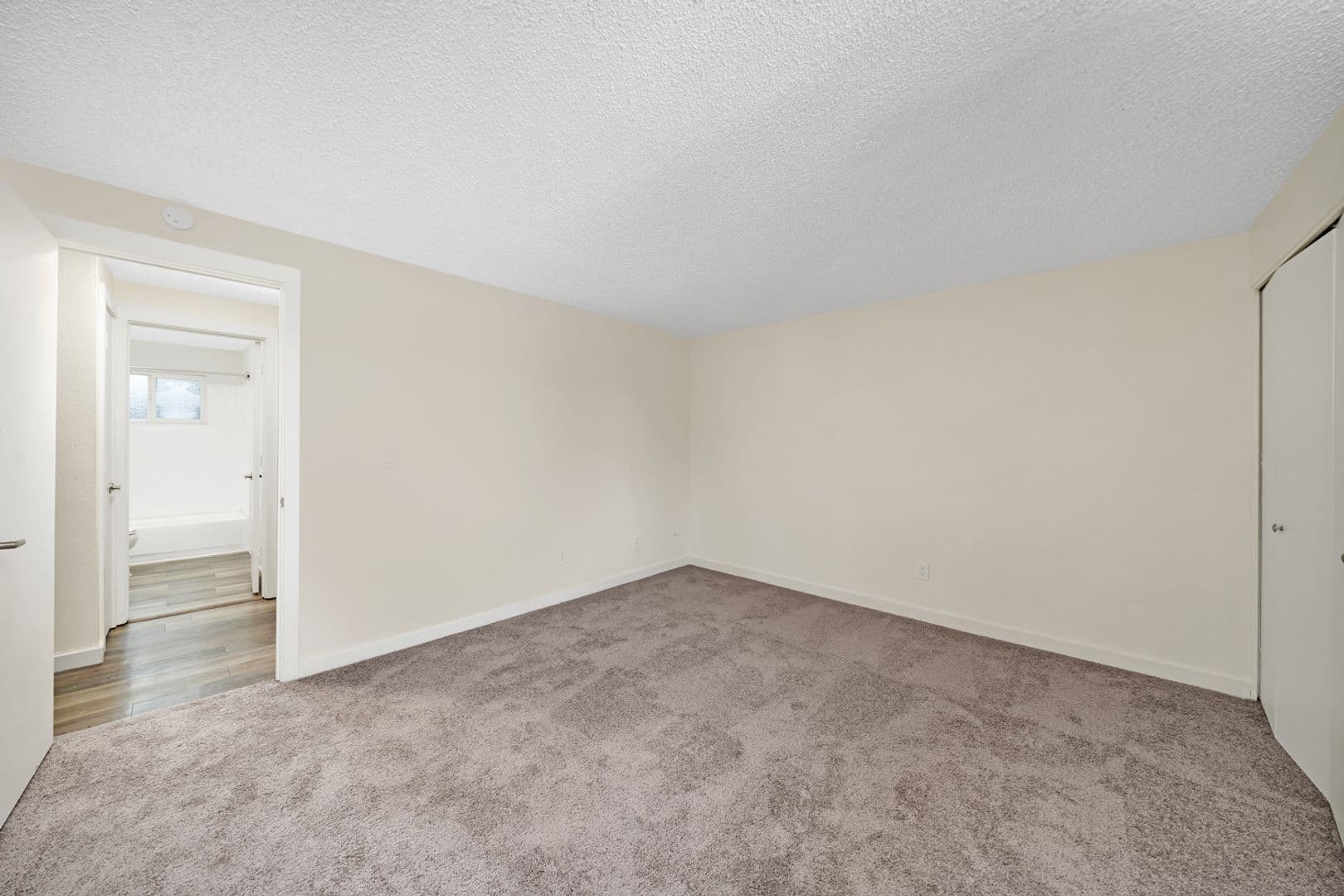 Tigard Apartment: 7582 SW Hunziker Road