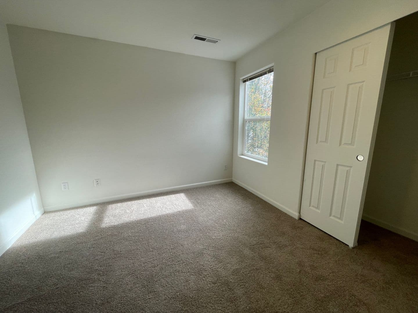 Hillsboro House: 5736 NE Hidden Creek Drive