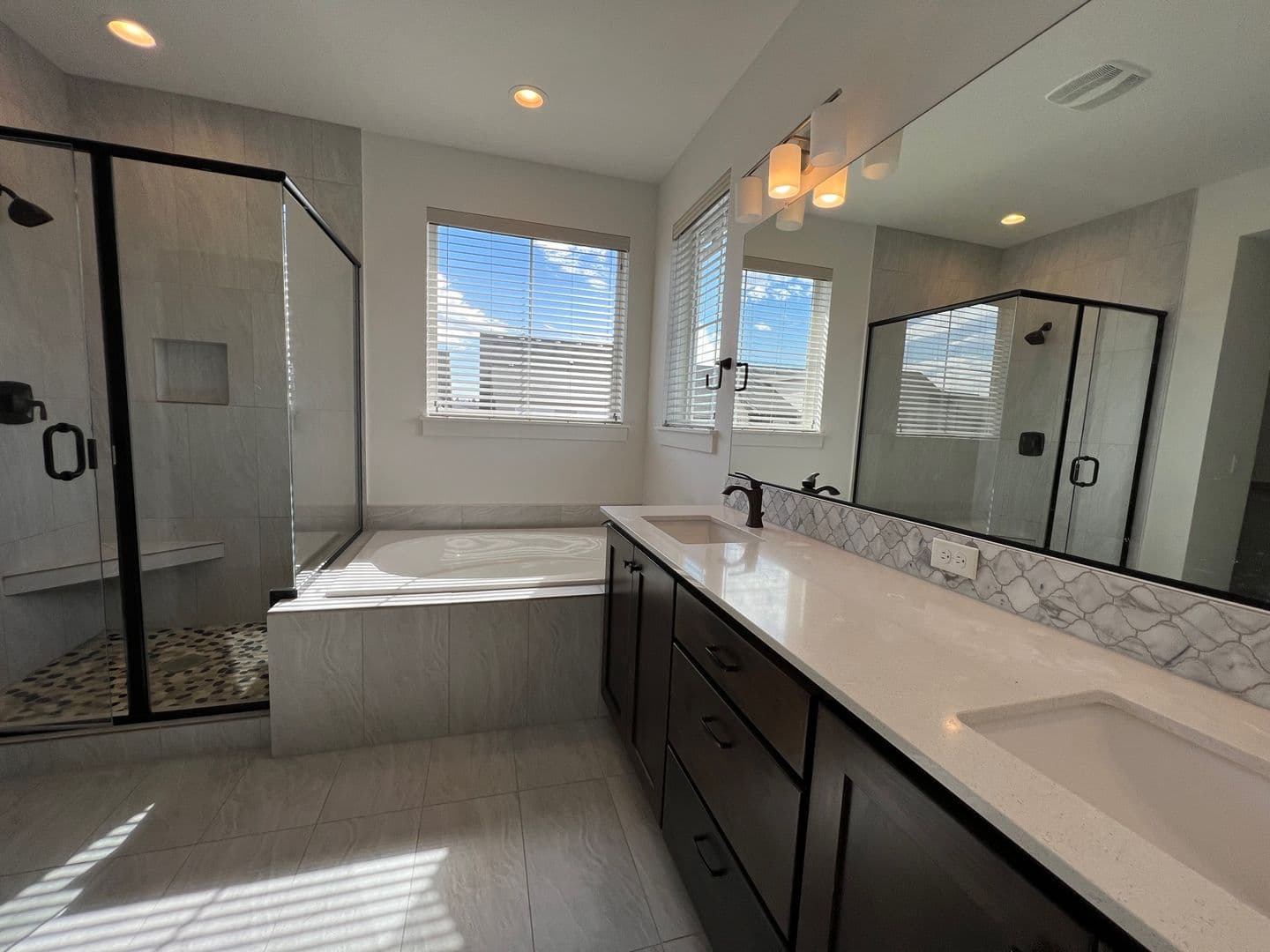 Hillsboro House: 7046 SE Chinquapin Drive