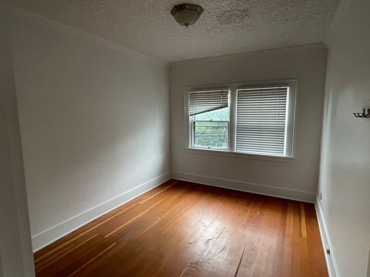 Portland Condo: 2442 SW 5th Avenue