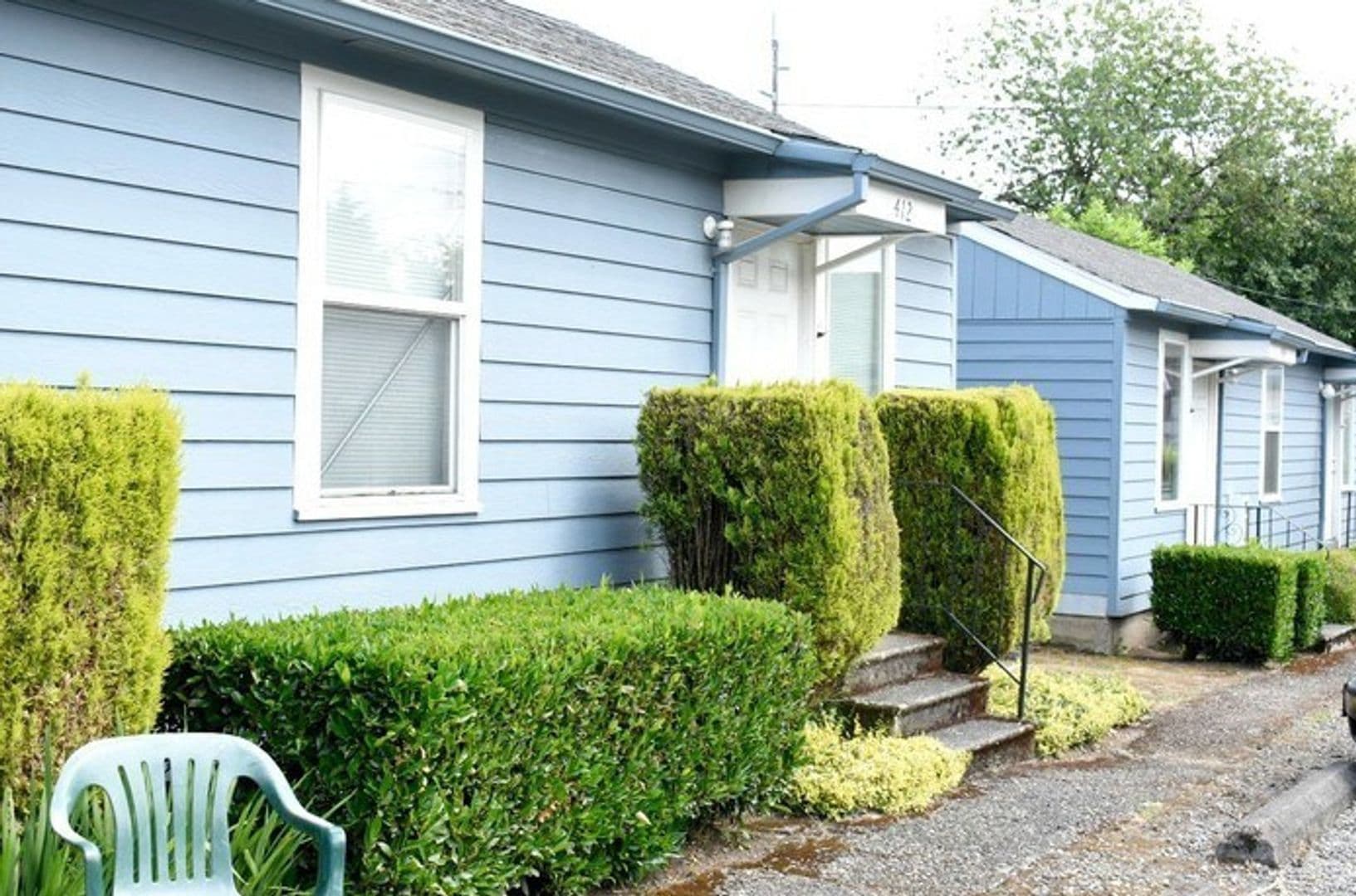 Portland Apartment: 412  SE 133rd Avenue