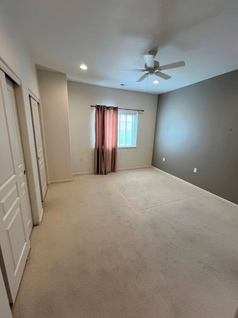 Beaverton Condo: 10308 SW Hollyridge Lane