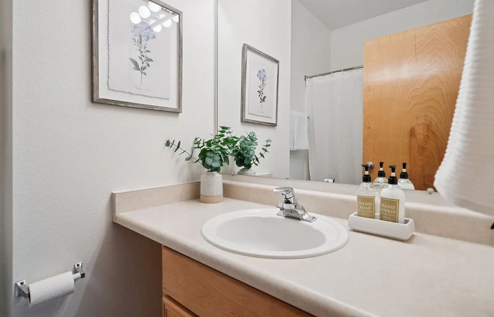 Beaverton House: 775 SW Dillan Drive