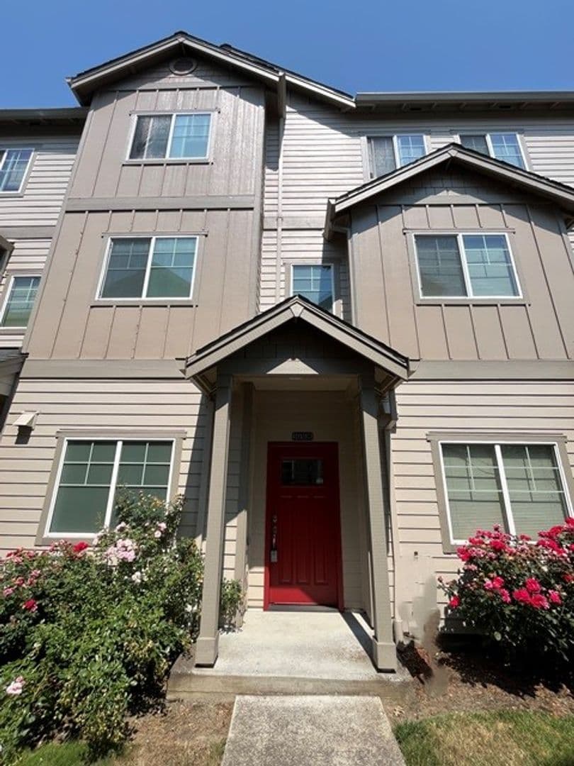 Beaverton Condo: 10308 SW Hollyridge Lane