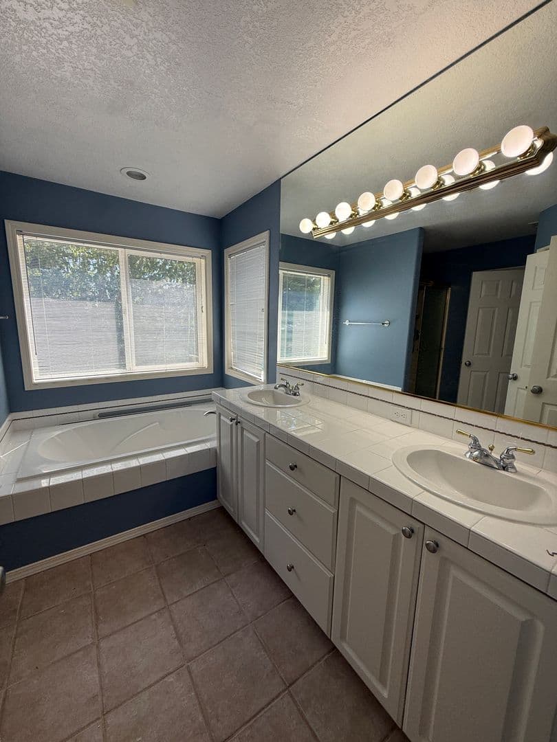 Portland House: 12540 NW Brimpton Court