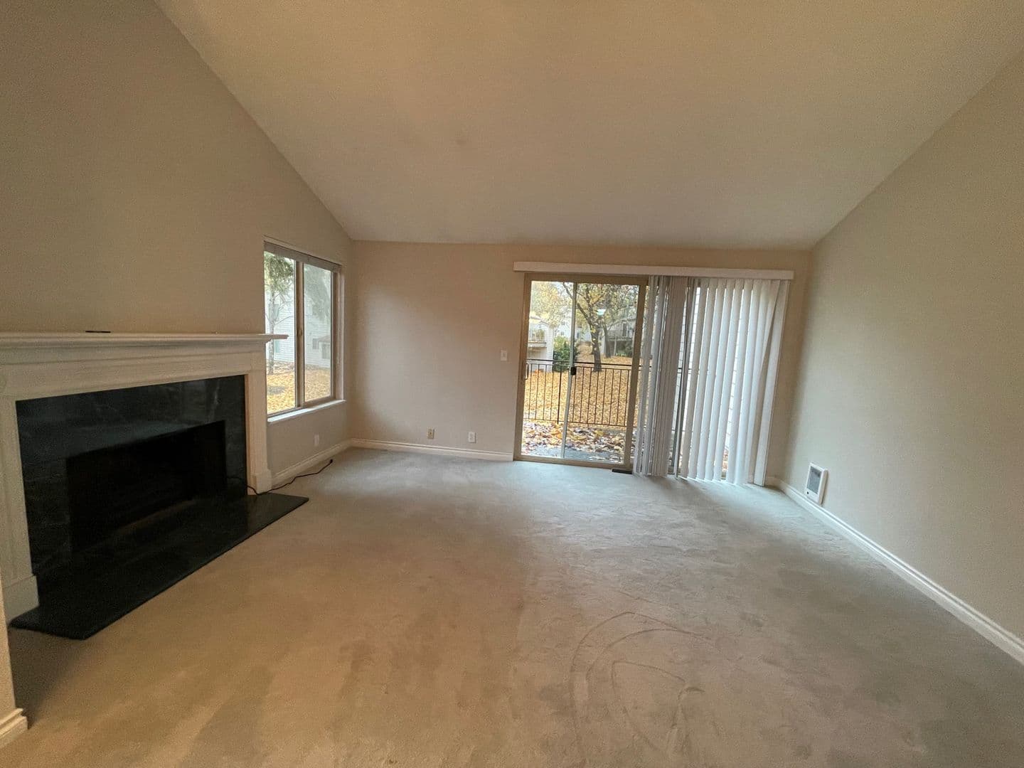 Beaverton Townhome: 11775 SW Boones Bend Drive