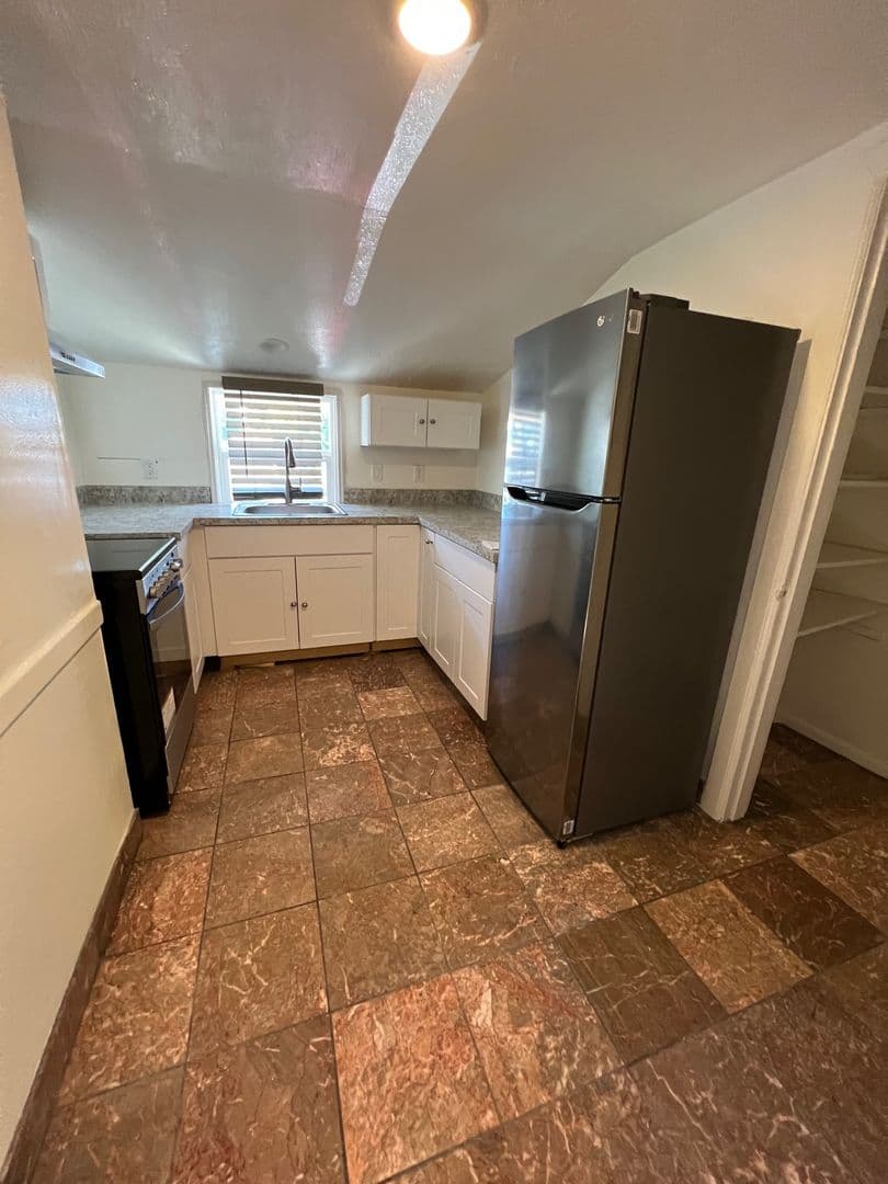 Beaverton Condo: 12935 SW Beaverdam Road #C
