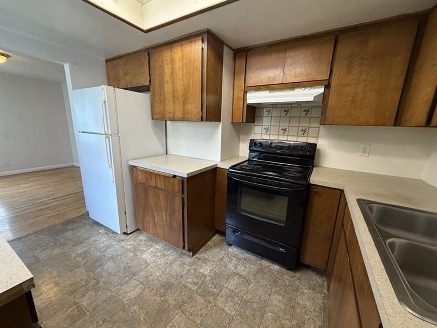 Hillsboro House: 4429 SE Witchhazel Road