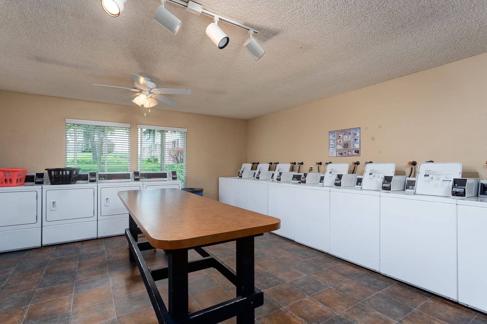 Beaverton Apartment: 9900 SW Conestoga Dr