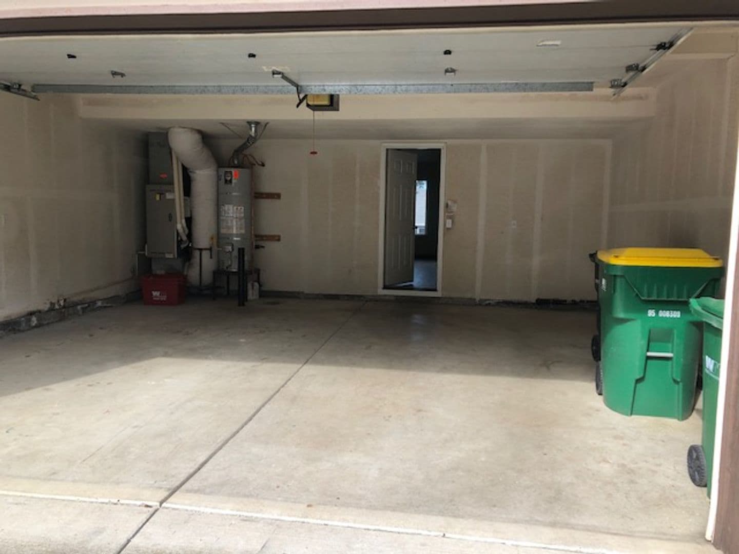 Tigard House: 13042 SW Mayview Way
