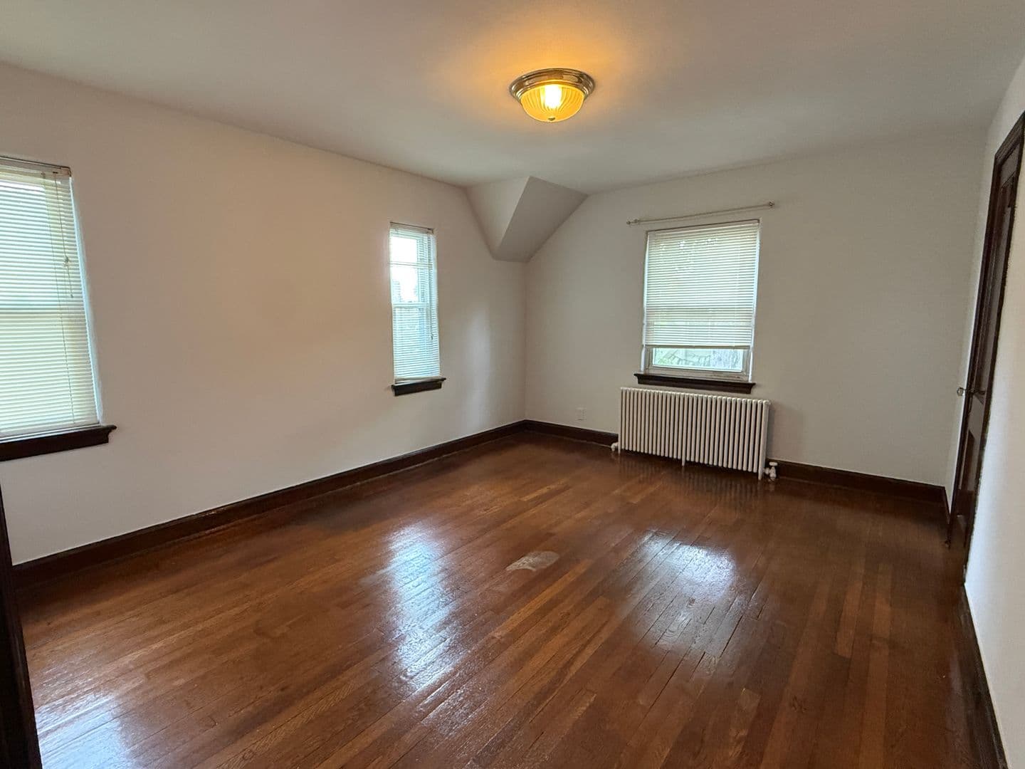 Washington House: 4409 Brandywine St NW
