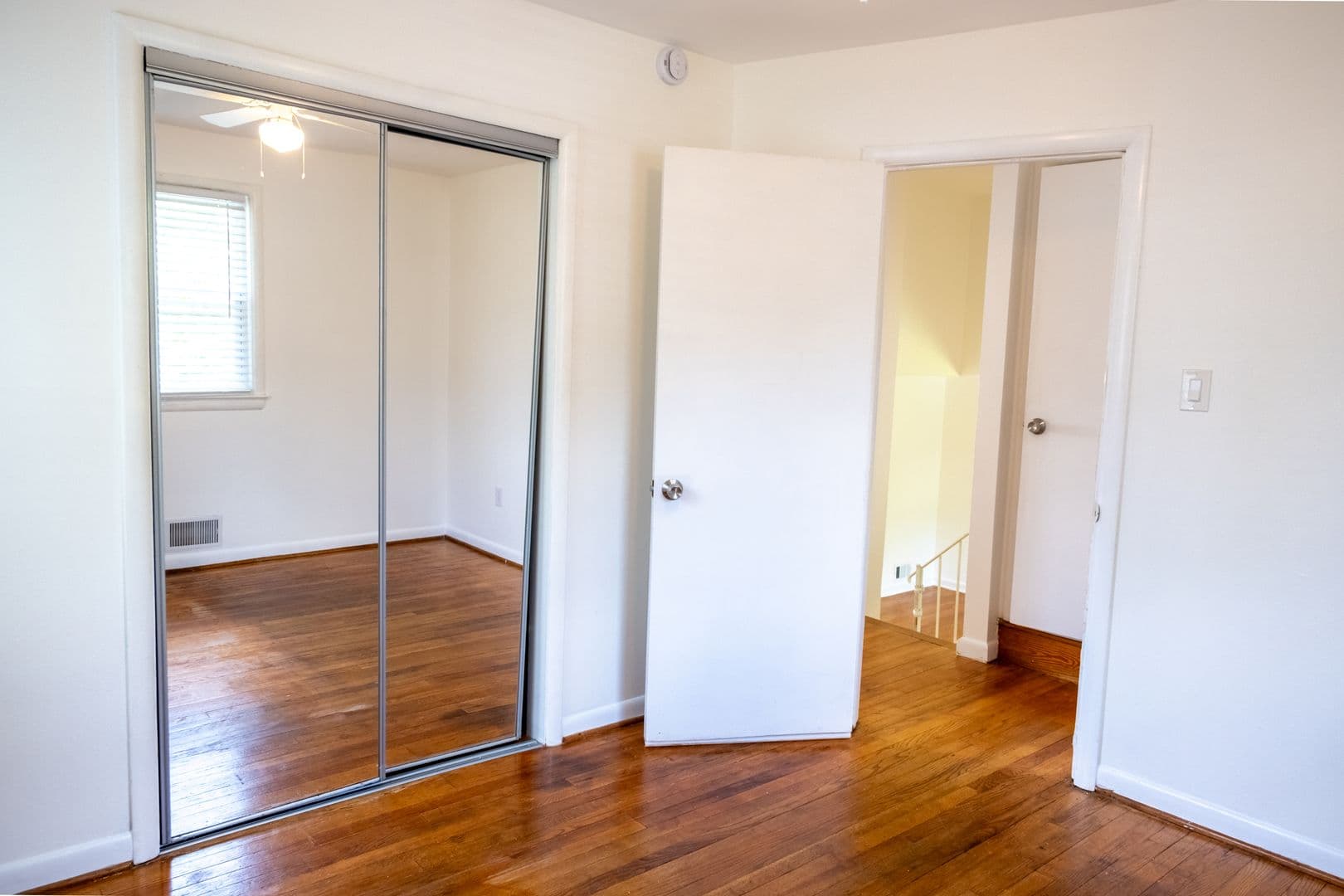 Silver Spring House: 10000 Kinross Ave