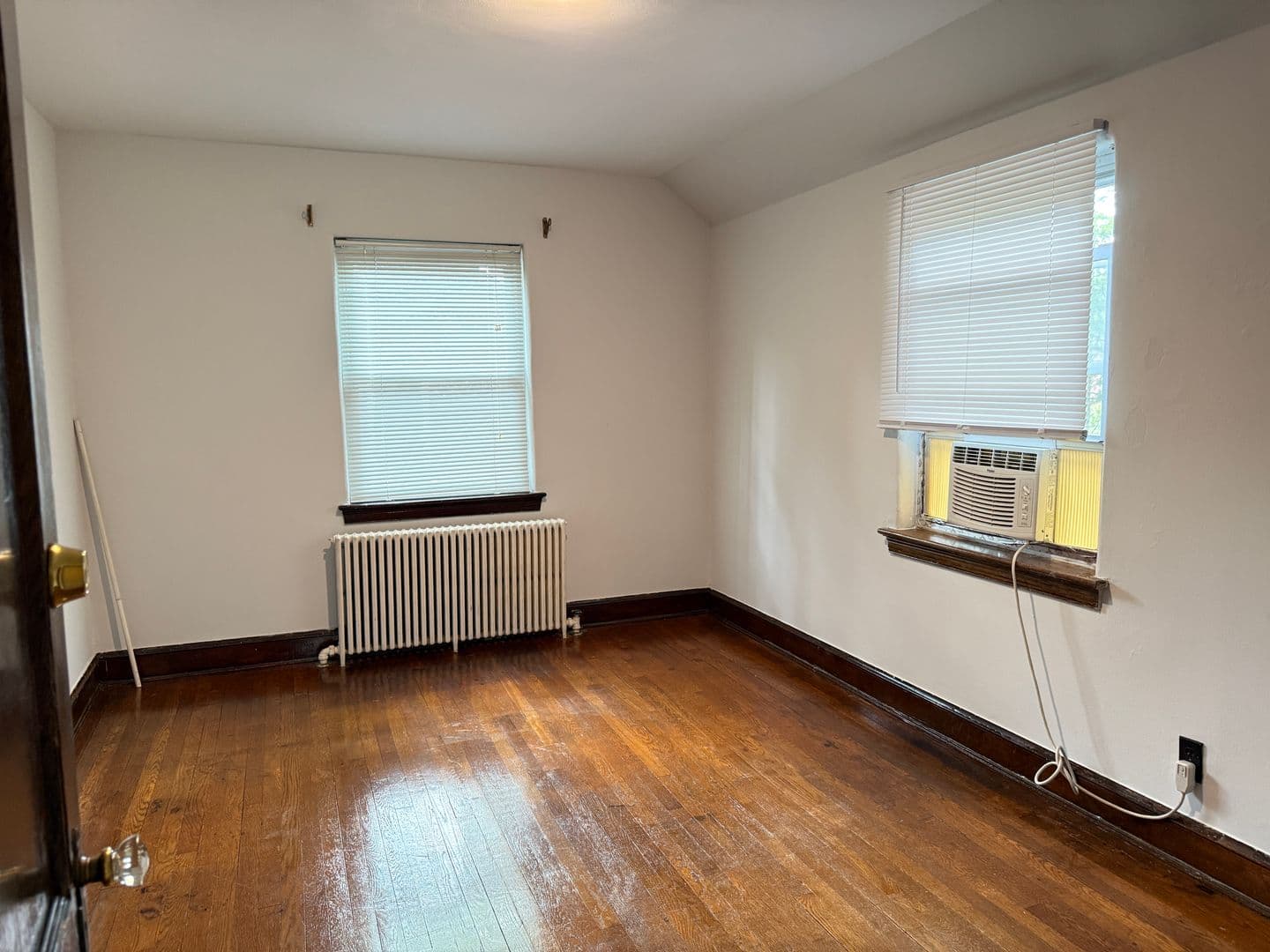 Washington House: 4409 Brandywine St NW