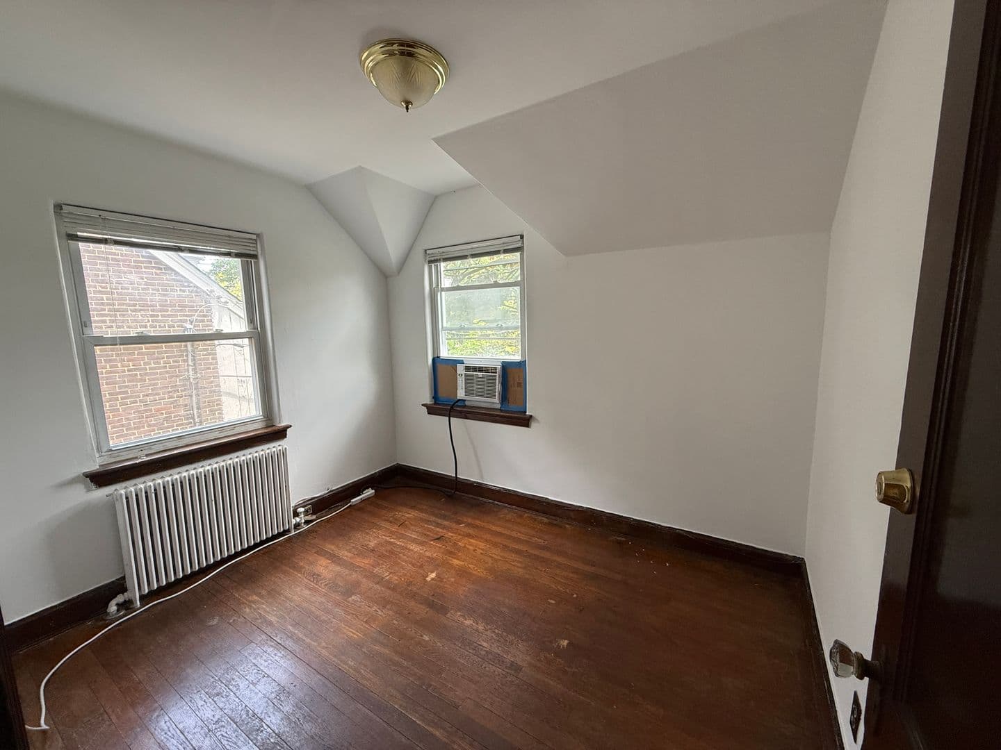 Washington House: 4409 Brandywine St NW