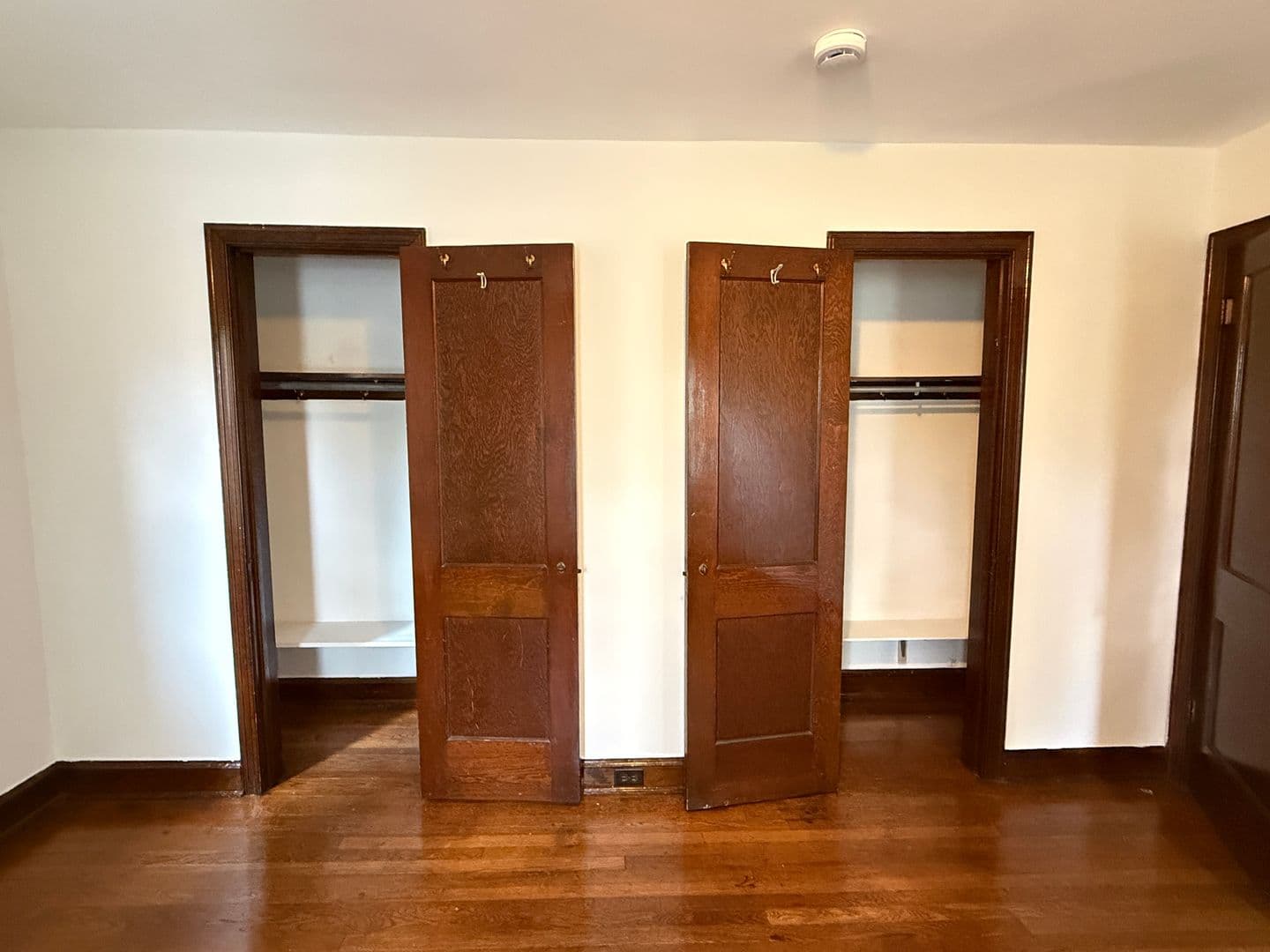 Washington House: 4409 Brandywine St NW