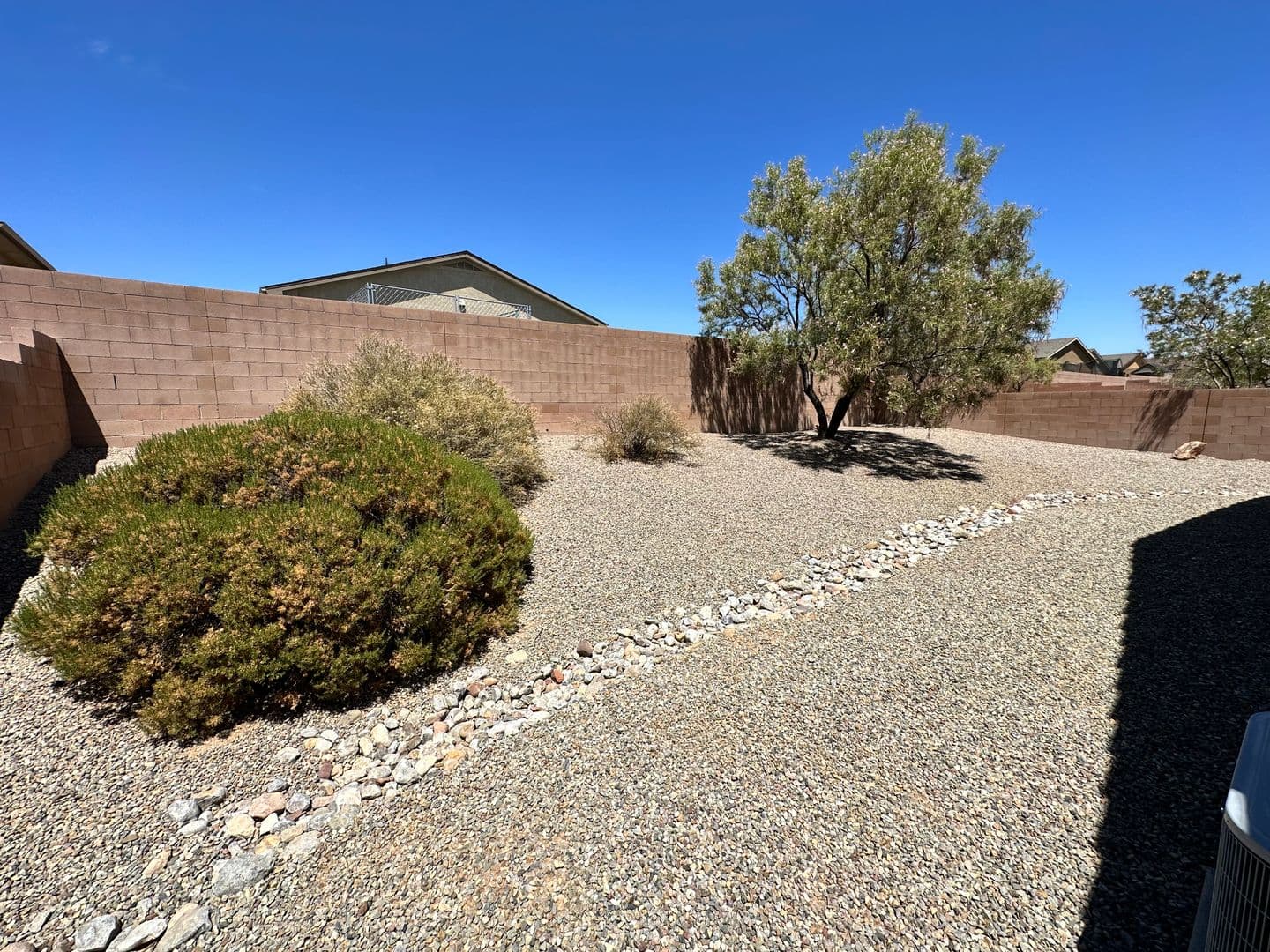 Los Lunas House: 841 Purple Aster SW
